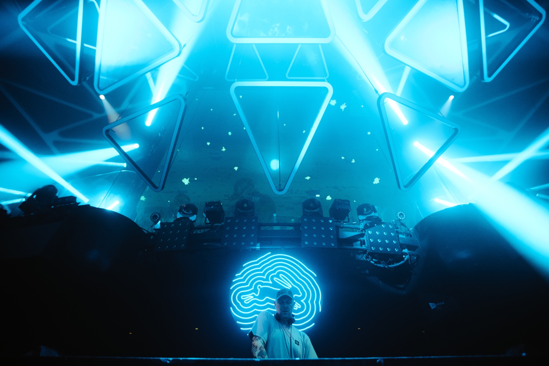 Follow The Rabbit · Neon Stage