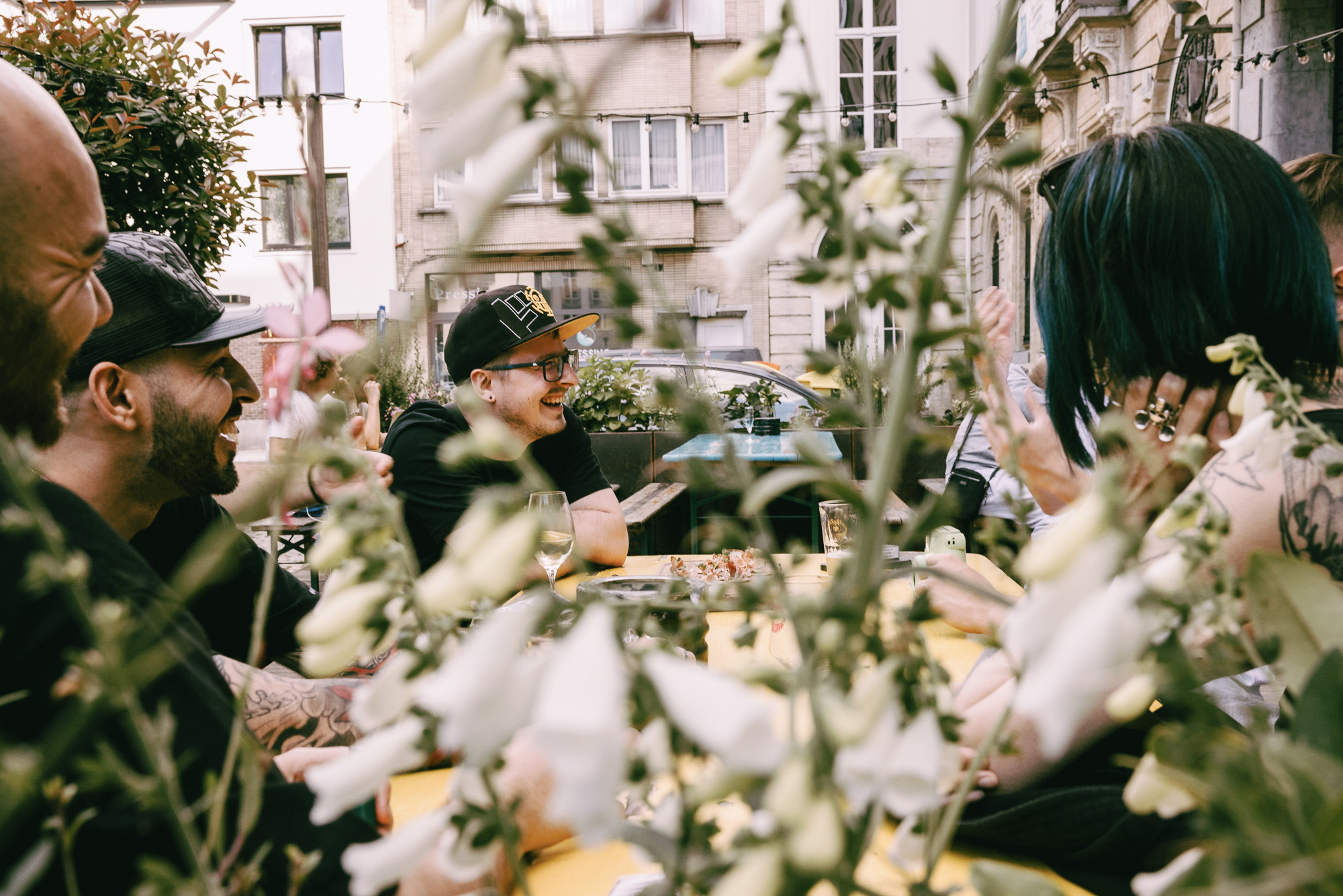 Garden Terrace · Hangs