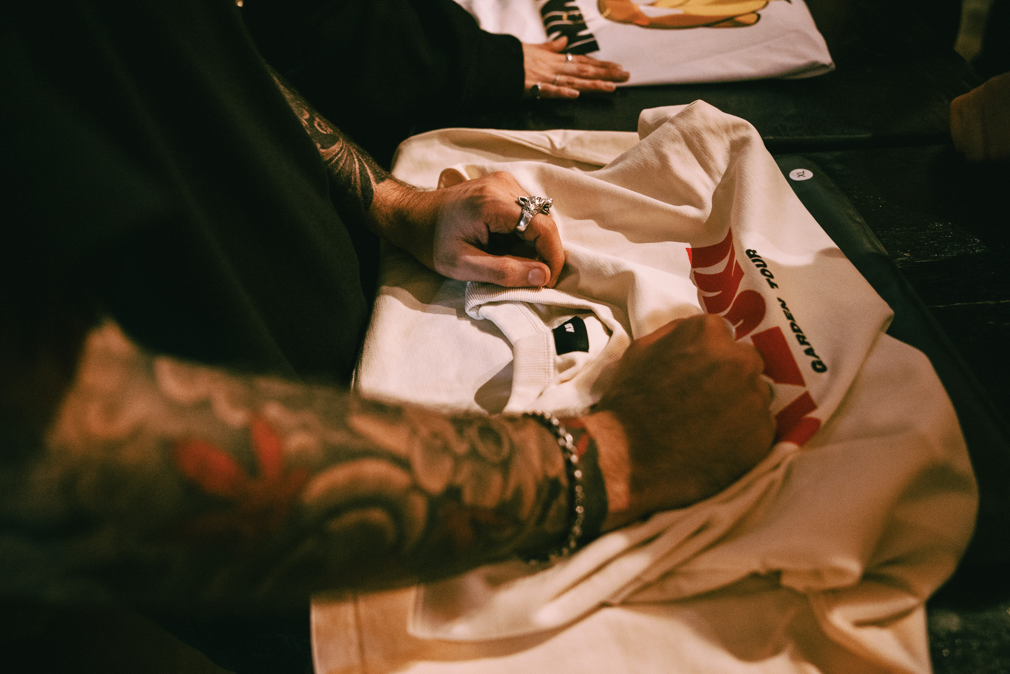 Garden Tour Brussels · Merch Folding