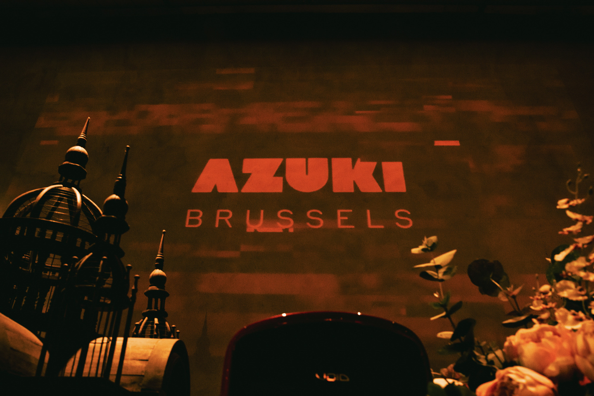 Azuki Brussels · Projection